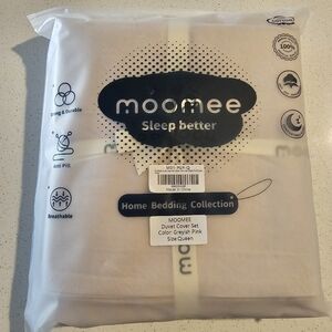 Queen Duvet Cover Set with 2 Pillow Cases - Grayish Pink NEW